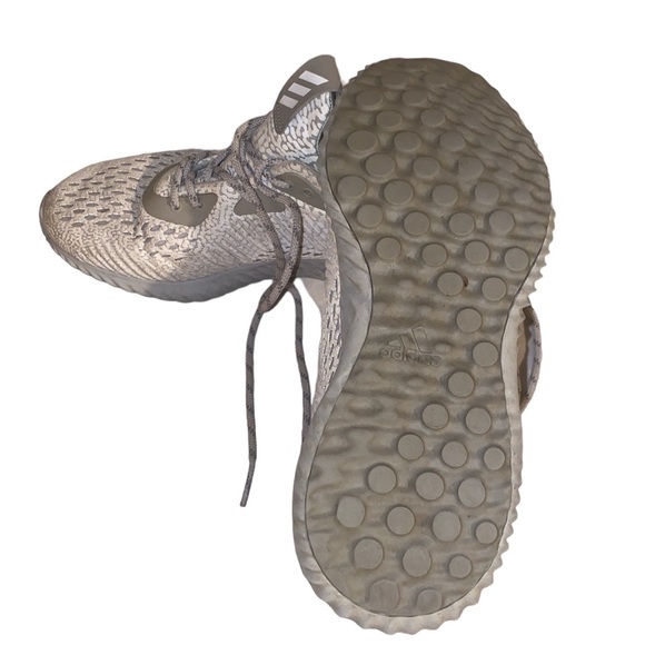 (5-41) Adidas “alpha bounce” women’s size 7.5 sneakers - Picture 5 of 5